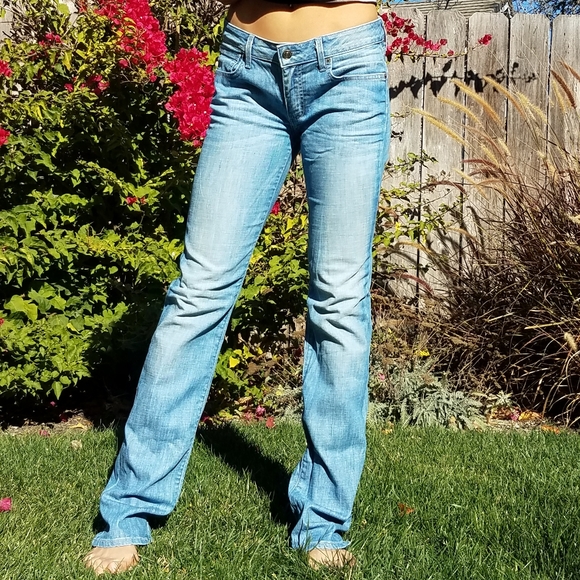 Chip & Pepper Pamela Straight Jeans - Picture 1 of 7